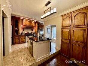 710 W 48th St in Kansas City, MO - Building Photo - Building Photo