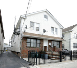 428 Erico Ave in Elizabeth, NJ - Building Photo - Building Photo