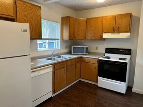 2497-2499-2499 Adams Ave in Columbus, OH - Building Photo - Building Photo