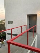 11575 Missouri Ave in Los Angeles, CA - Building Photo - Building Photo