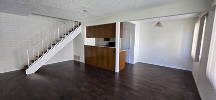 1203 Acadia Pl in Ventura, CA - Building Photo - Building Photo
