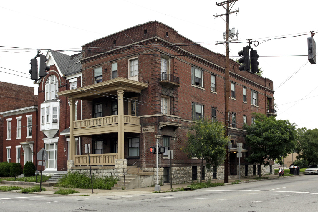 The Kentucky in Louisville, KY - Building Photo