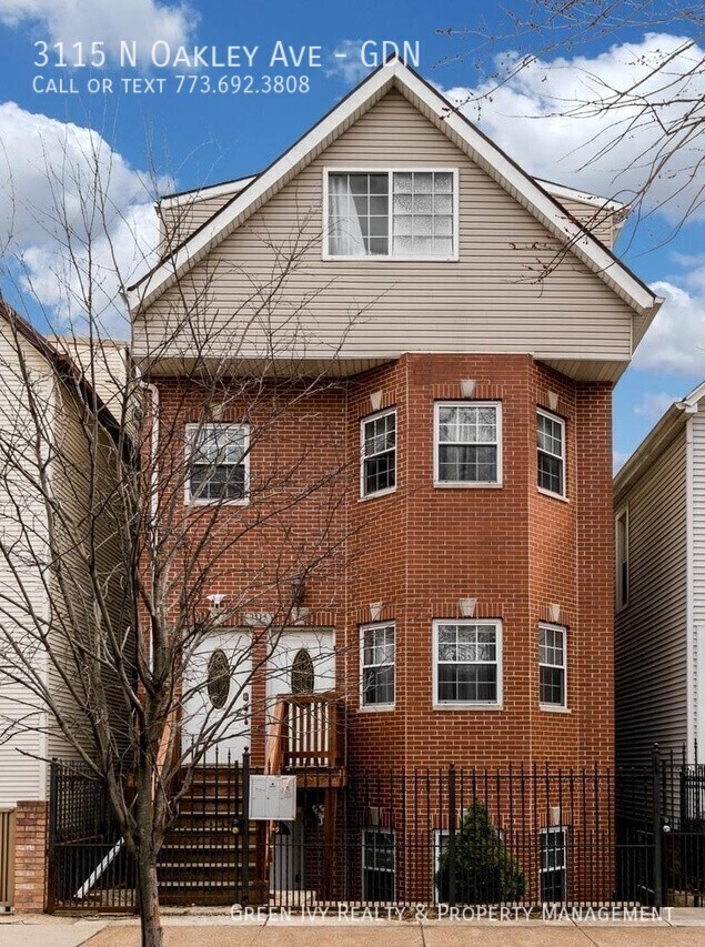 property at 3115 N Oakley Ave