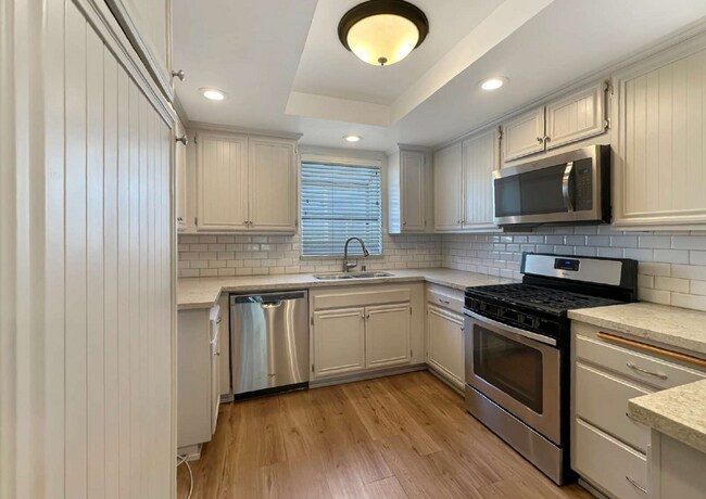 26758 Claudette St in Santa Clarita, CA - Building Photo - Building Photo
