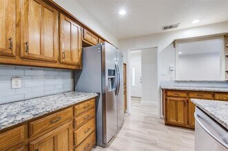 3051 Airhaven St in Dallas, TX - Building Photo - Building Photo