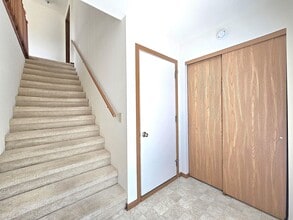 940 Prairie Dr in Mount Pleasant, WI - Building Photo - Building Photo