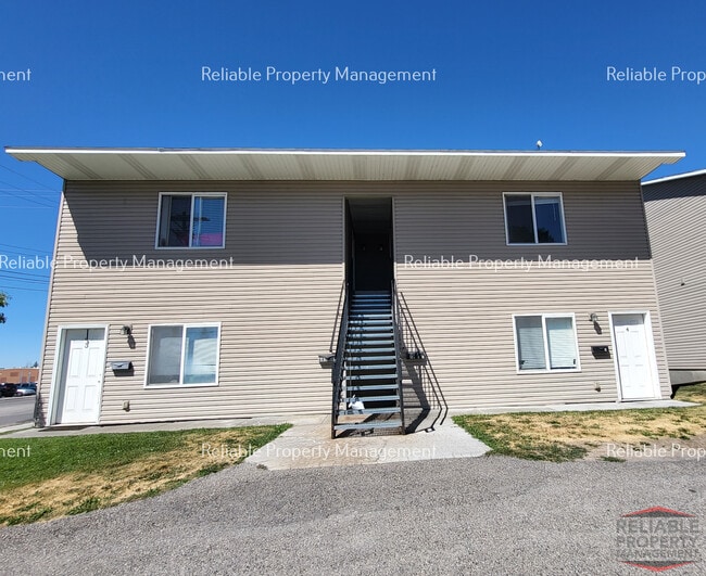 685 John Adams Pky, Unit 1 in Idaho Falls, ID - Building Photo - Building Photo