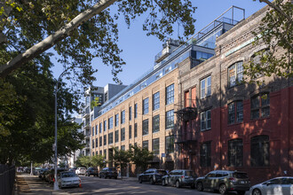 The Grand McCarren in Brooklyn, NY - Building Photo - Building Photo