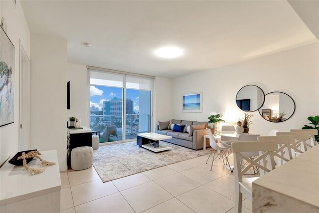 401 N Birch Rd, Unit 1014 in Fort Lauderdale, FL - Foto de edificio - Building Photo