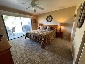 41450 Inverness Way in Palm Desert, CA - Building Photo - Building Photo