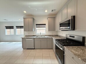 69 Ella Ashman Ave in Henderson, NV - Building Photo - Building Photo