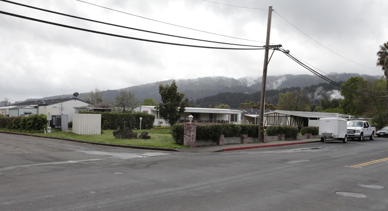 45 Magnolia Dr in Calistoga, CA - Building Photo