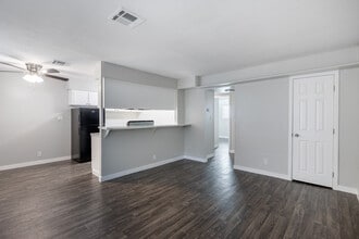 Red Rock Cove-Newly Renovated Apartment Homes in Las Vegas, NV - Foto de edificio - Interior Photo