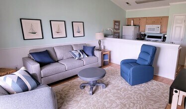 525 White River Dr in Myrtle Beach, SC - Foto de edificio - Building Photo