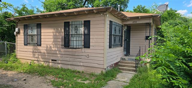 2710 Gertrude Ave in Dallas, TX - Building Photo - Building Photo