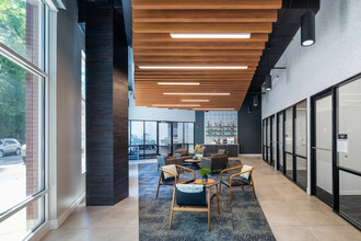 The Scholar Apartments in Evanston, IL - Building Photo - Lobby