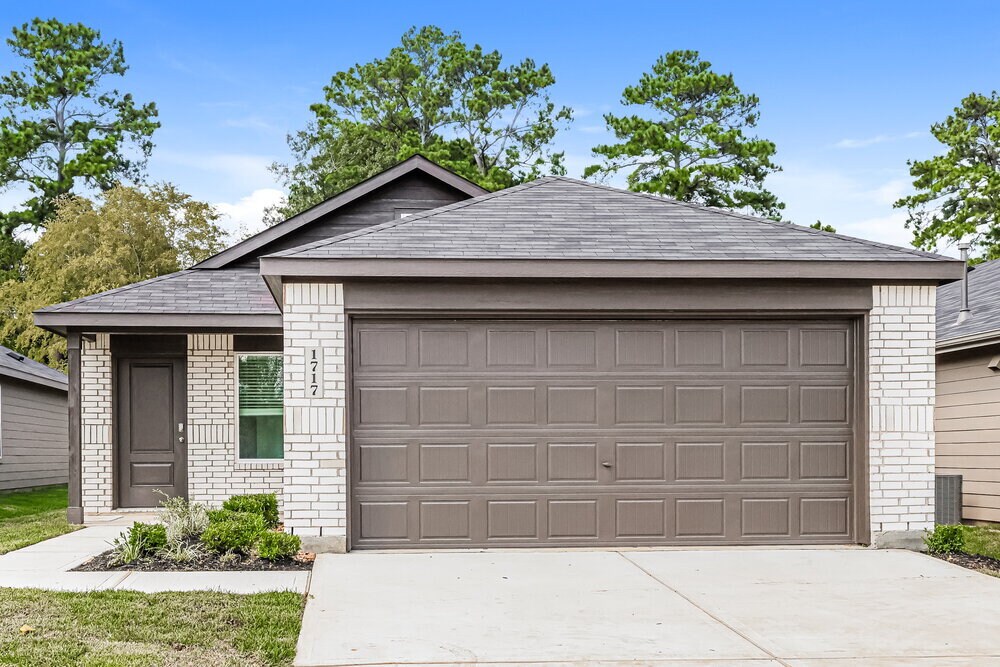 1717 Lofty Cedar Ct in Conroe, TX - Building Photo