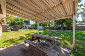 10914 Keese Dr in Houston, TX - Building Photo - Building Photo
