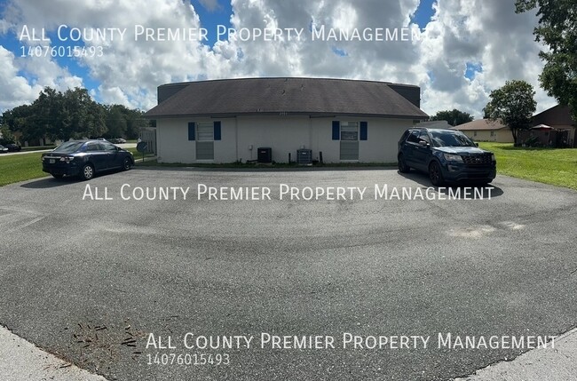 property at 2911 SE 52nd Ave