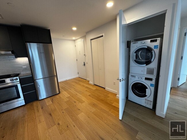 NORTHERN BOULEVARD in Queens, NY - Building Photo - Building Photo