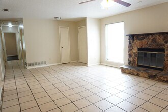 1827 Abshire Ln in Dallas, TX - Building Photo - Building Photo