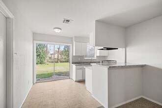 14415 Insley St in Houston, TX - Building Photo - Building Photo