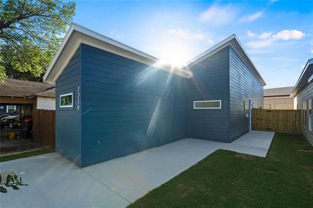2219 Hooper St in Dallas, TX - Building Photo - Building Photo