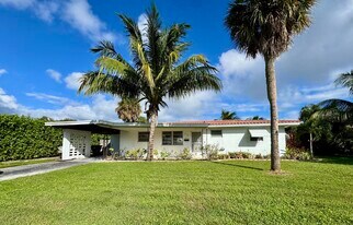 678 NW 12th Terrace in Boca Raton, FL - Building Photo