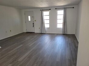 6410 Tralee Ave in New Port Richey, FL - Building Photo - Building Photo