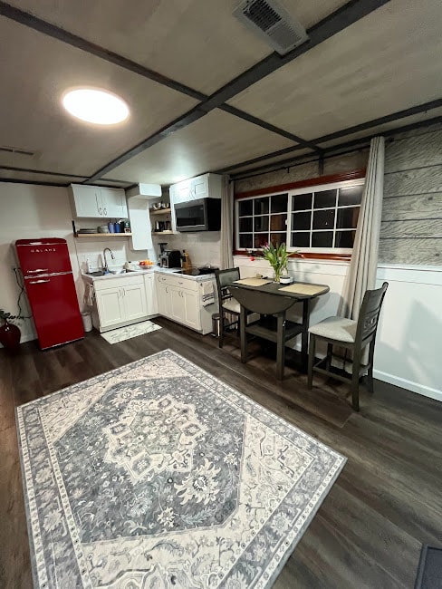 11601 NE 155th St in Kirkland, WA - Foto de edificio - Building Photo