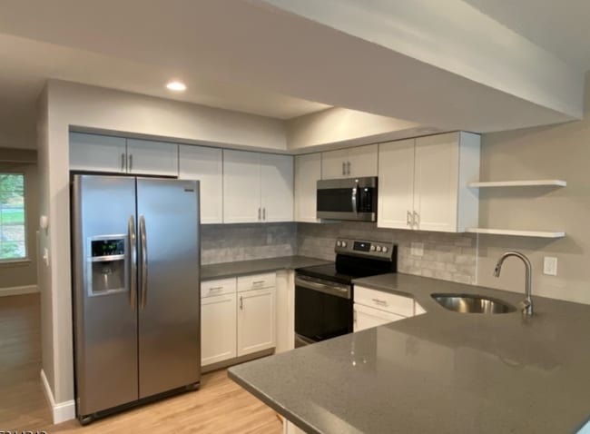 property at 4 Wendover Ct