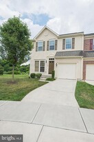 1406 Cat Tail Ct