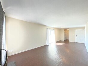 3431 N Hills Dr in Austin, TX - Building Photo - Building Photo