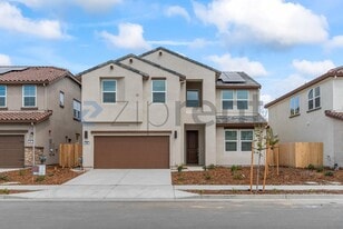 355 Monastery Dr in Lathrop, CA - Building Photo