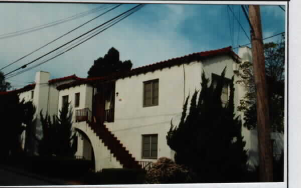 525-531 Ximeno Ave in Long Beach, CA - Foto de edificio - Building Photo