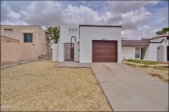 10415 Ashwood Dr in El Paso, TX - Building Photo - Building Photo