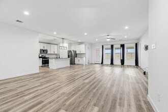 31514 Avebury Lake Ln in Fulshear, TX - Foto de edificio - Building Photo