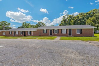 Fairview Commons in Fountain Inn, SC - Foto de edificio - Building Photo