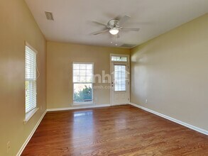 660 Smithridge Way in Fuquay Varina, NC - Foto de edificio - Building Photo