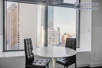 123 Washington St in New York, NY - Building Photo - Building Photo