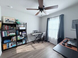1388 Stone Ridge Cir in Sebring, FL - Building Photo