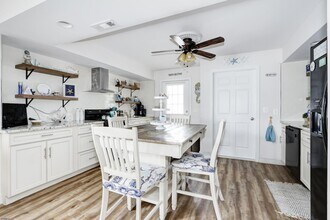 107 Chesapeake Bay Ct in Atlantic City, NJ - Building Photo - Building Photo