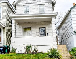 2106 Pogue Ave in Cincinnati, OH - Building Photo