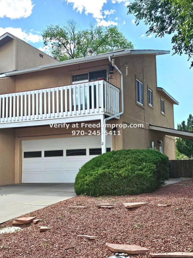 383 E Valley Cir in Grand Junction, CO - Building Photo - Building Photo