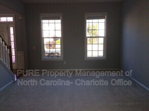 7713 Noland Woods Dr in Charlotte, NC - Building Photo - Building Photo