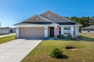644 Hudson Valley Dr in Poinciana, FL - Building Photo