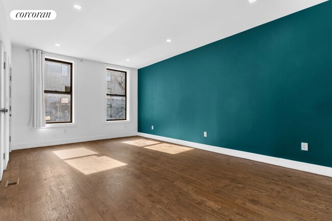 property at 297 Hinsdale St