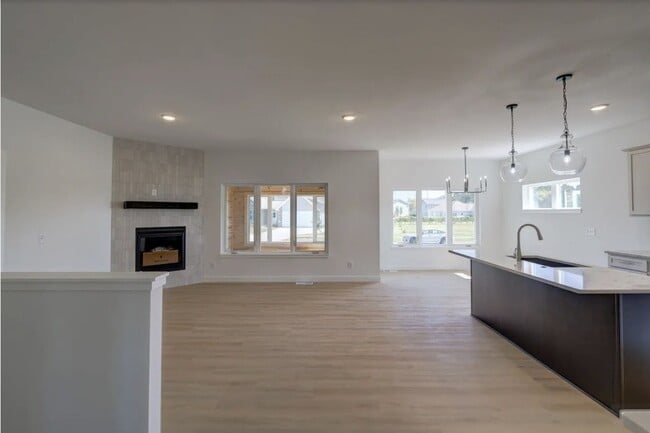 801 Vineyard Ct in Cambridge, WI - Building Photo - Building Photo