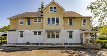 120 Hillside Ave in West Springfield, MA - Building Photo - Building Photo