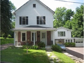 214 Melrose Ave in Clarks Summit, PA - Building Photo